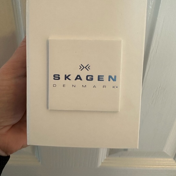 Men’s titanium watch BRAND NEW in box - Picture 5 of 5